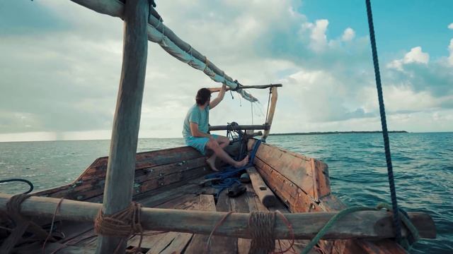 Стихотворение с глубоким смыслом "Шаг навстречу" Юрий Шапкарин. Читает Андрей Лукашенко смотреть онлайн