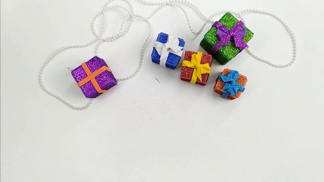 Новогодняя игрушка своими руками / Как сделать новогоднюю игрушку из фоамирана / ИдейкиЗаКопейки смотреть онлайн