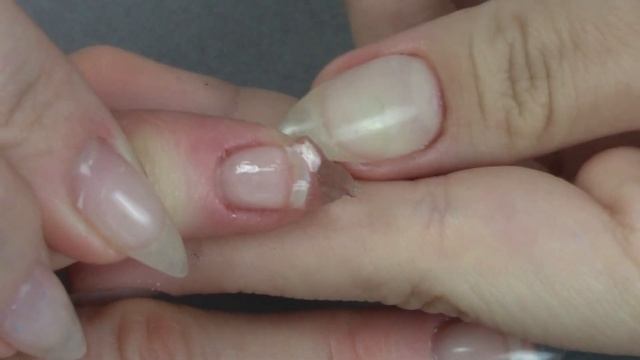 В первый раз НАРАЩИВАЮ НОГТИ смотреть онлайн