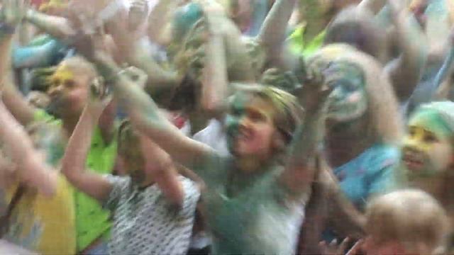 Фестиваль красок в городе Алексин. 7 августа 2016 год. смотреть онлайн