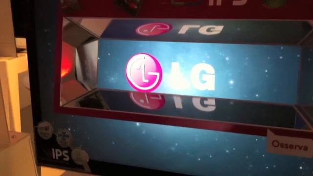 LG presenta i monitor IPS смотреть онлайн