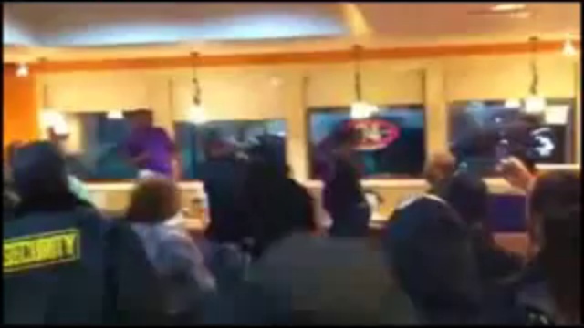  Драка в кафе...flv смотреть онлайн