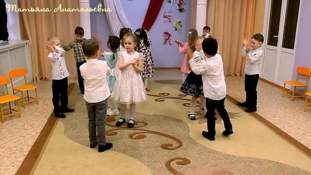 МАМИН ДЕНЬ - весенний хоровод (старшая группа) 2021 смотреть онлайн