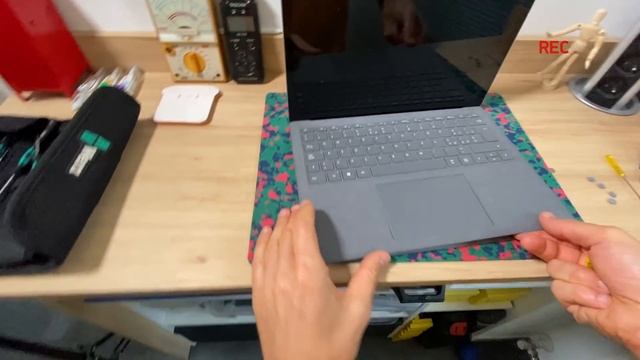 Surface Laptop 4 + Alcantara = ❤️