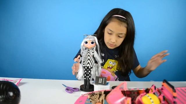 UNBOXING LOL SURPRISE OMG LIGHT SERIES GROOVY BABE AND SPEEDSTER! смотреть онлайн