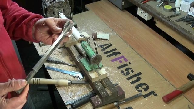 Токарный по дереву 10.1. Полукруглый резец (реер) смотреть онлайн