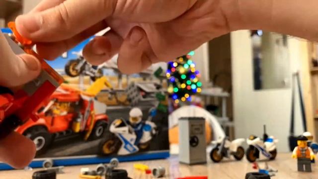 LEGO ИЗ ПЯТЁРОЧКИ! НАБОР 60137. ПОБЕГ НА БУКСИРОВЩИКЕ!!!