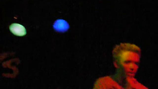 Stay Alive смотреть онлайн