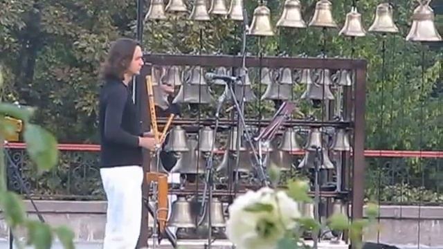 Колокола на Певческом поле. Киев. 27.07.13. Ксилофон (насколько я поняла). смотреть онлайн