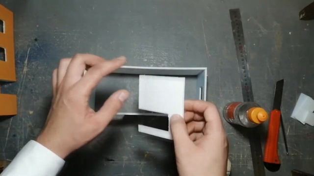 Маленький дом из потолочной плитки. смотреть онлайн
