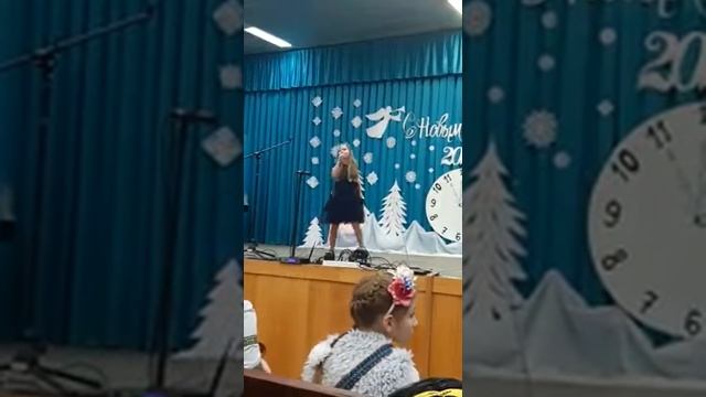 Здравствуй, Дедушка Мороз! смотреть онлайн