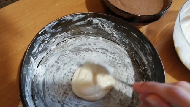 Два стакана кефира и стакан манки... Оболденный пирог? смотреть онлайн