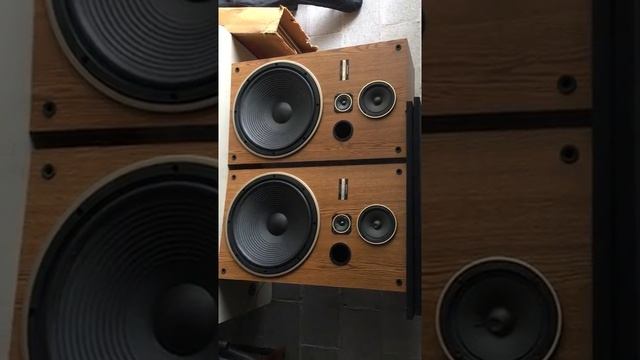 Vintage Pioneer 150 Watt 3 Way Speakers CS-G403 смотреть онлайн
