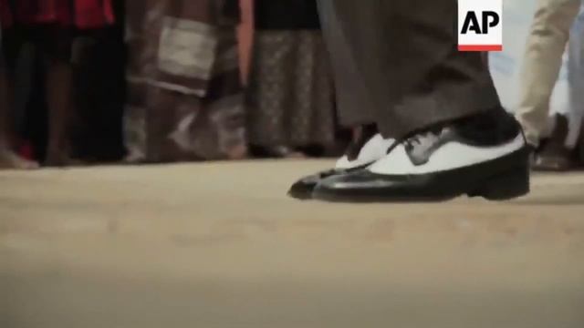 Негры танцуют с гробом оригинал (Original)! смотреть онлайн