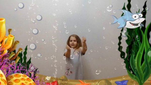 Акуленок. Акуленок я туруру. Даша танцует под песенку Акулёнок! #акуленок #babyshark