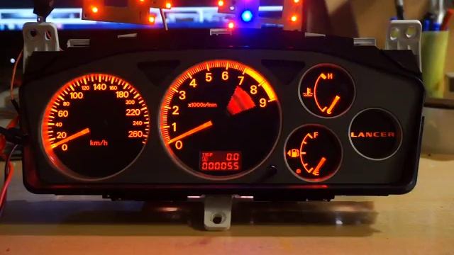 Mitsubishi Lancer Evolution приборная панель и блок климата классика супер!