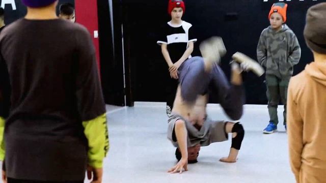 мастер-класс по Breakdance || Bboy JASPER (Krasnodar 13/03/2023)