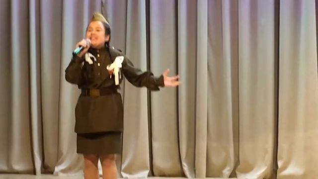 «Майский вальс» сл. М. Ясень муз. И. Лученок. Исполняет Тулупова Маргарита смотреть онлайн