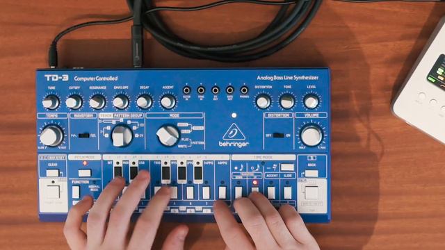 303, but no acid! - [ Behringer TD-3 ] - 0033 смотреть онлайн