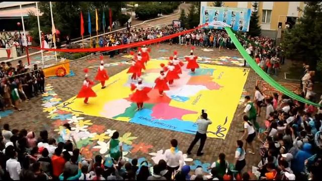 Ассамблея Руоц Балдаурен Педагогический отряд Жастар казахский танец смотреть онлайн