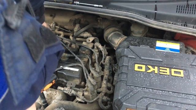 Hyundai Getz Троит двигатель в чем причина? Салонный фильтр не менялся 13 лет!! смотреть онлайн