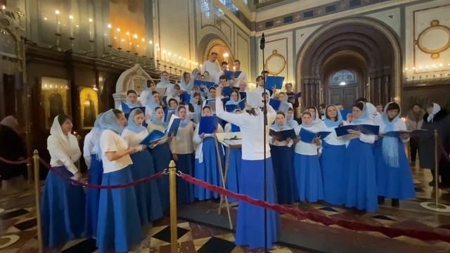 Храм Христа Спасителя! Припевы 9-той песни канона Праздника Сретения Господня! смотреть онлайн