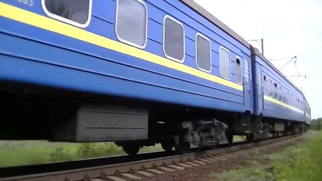 ЧС4-082 (КВР) с поездом 53 Киев - Санкт-Петербург смотреть онлайн
