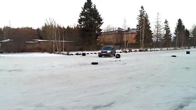 Mazda Tribute 4WD snow test смотреть онлайн