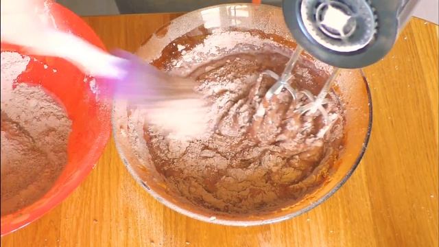 Как Приготовить Шифоновый Шоколадный Бисквит. Секрет приготовления идеального бисквита. Рецепт. смотреть онлайн