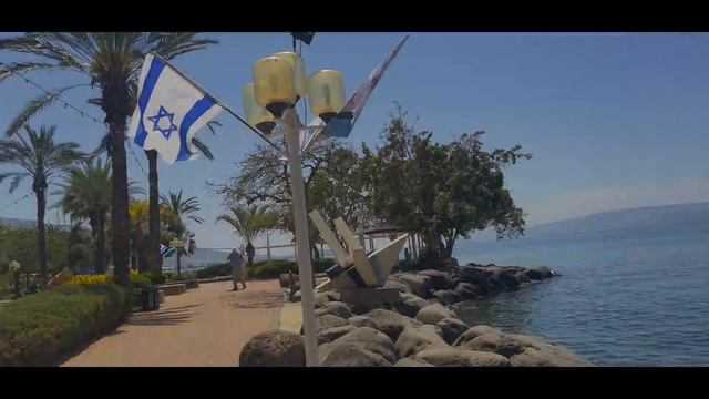 WALKING IN EIN-GEV ISRAEL смотреть онлайн
