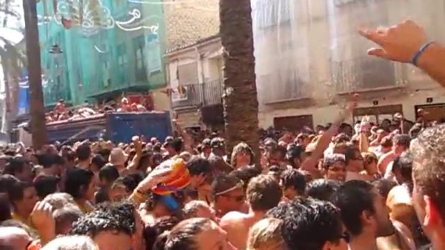 Ла Томатина 2012 - Буньоль, Валенсия, Испания. 29.08.2012 смотреть онлайн