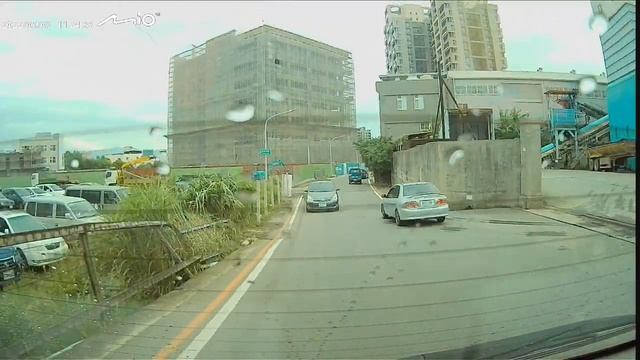 Mio MiVue™ T60 Rear Cam Footage (1) смотреть онлайн