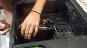 Как вставить видеокарту в компьютер