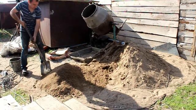 Бетонный пол самодельной бетономешалкой смотреть онлайн