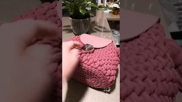 Рюкзак из трикотажной пряжи смотреть онлайн
