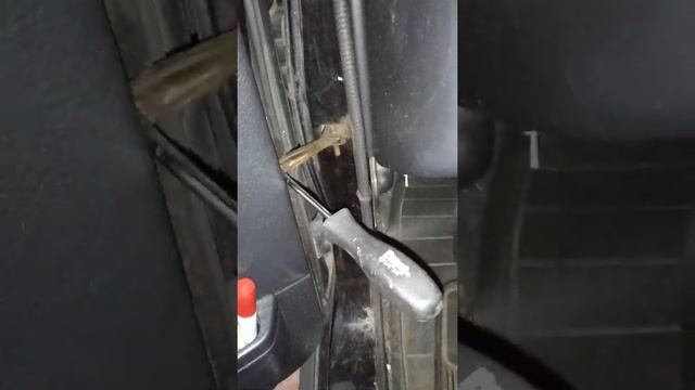 DIY How To Quickly, & Easily, Fix a Car or Truck Door That Won't Stay Open смотреть онлайн