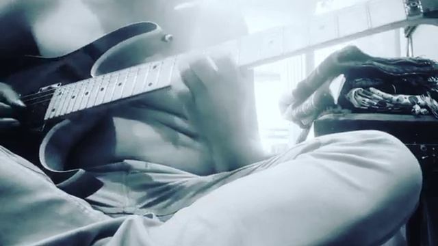 ibanez RG370ahmz смотреть онлайн