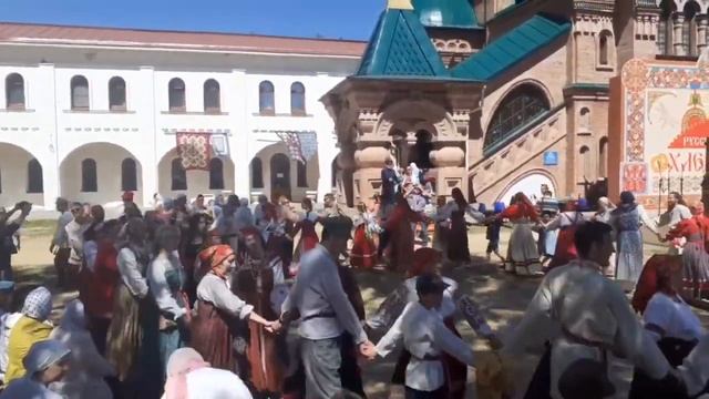 Хор Данилова монастыря и Хороводы России на фестивале "Хлеб да Сольба" 19.07.2021 г смотреть онлайн