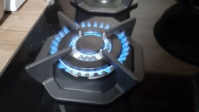 Вок конфорка в работе смотреть онлайн