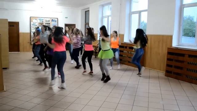 Colegiul National "Alexandru Ioan Cuza" Ploiest - Castigator Premiul I #MoveGenFLASHMOB Competition смотреть онлайн