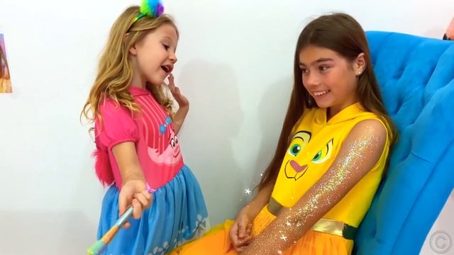 Stacy makes face painting for a beauty contest смотреть онлайн