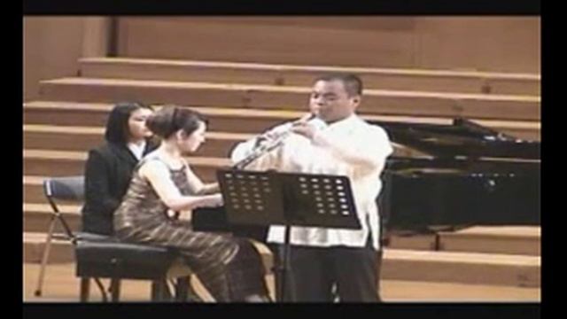 Oboe Concerto by B.A. Zimmermann- 1st Movement смотреть онлайн