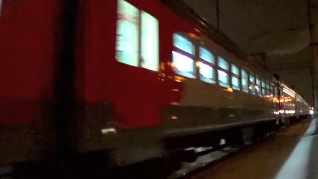 Электропоезд ЭД4м-0462 "Спутник" смотреть онлайн