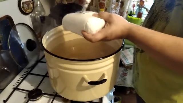 Пчеловодство с нуля - Как приготовить сироп для подкормки пчёл смотреть онлайн