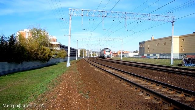 Электровоз ЭП20-008 (ТЧЭ-6) со скоростным поездом №706Н "Стриж", Москва - Нижний Новгород. смотреть онлайн