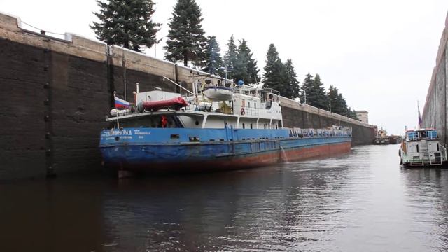 Шлюз в Дубне смотреть онлайн