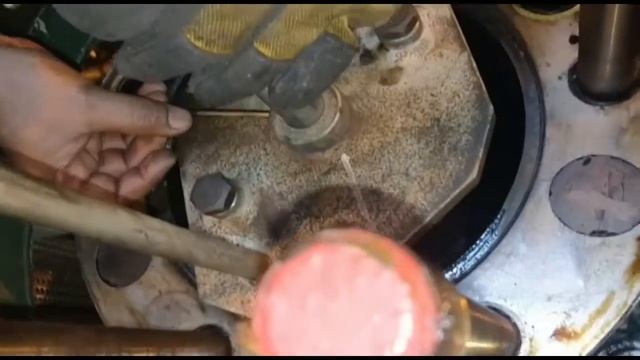 FUEL PUMP | MAN B&W SMC | PUMP | OVERHAULING | REPAIRS | STUCK | MAIN ENGINE | DISMANTLING | 2STROK смотреть онлайн