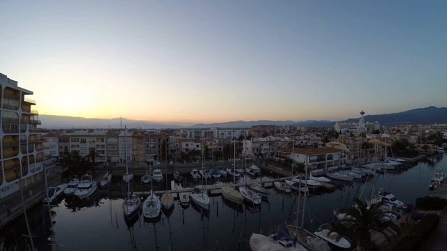 Закат в Эмпуриабрава. Sunset in Ampuriabrava (Empuriabrava) with GoPro timelapse. смотреть онлайн