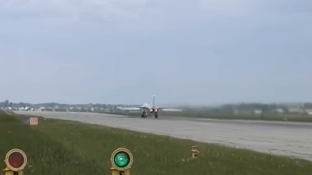 Sukhoi Su-24 'Fencer' - Russian Strike Fighter Bomber смотреть онлайн
