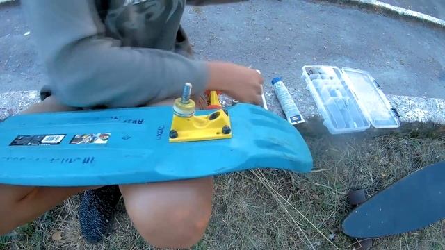 Что делать если скрипит подвеска на скейте | Как удалить скрип в подвеске скейта смотреть онлайн